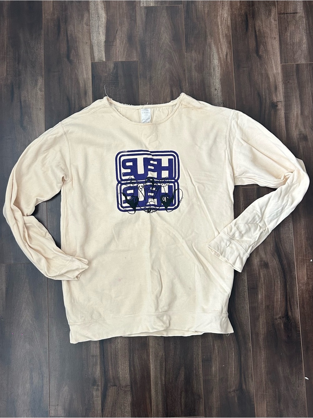 Vintage Cream Graphic Crewneck Sweatshirt Made in USA 🤎💙